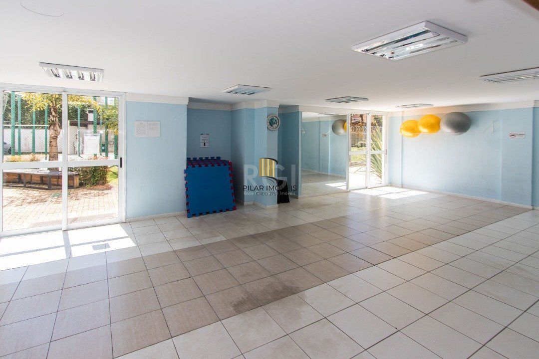 Apartamento | Bairro Cristal | 2 dormitórios | Suíte |  Semi mobiliado |  1 vaga escriturada