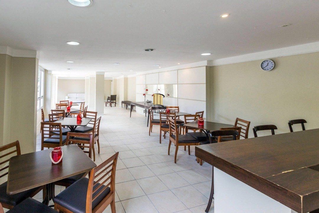 Apartamento | Bairro Cristal | 2 dormitórios | Suíte |  Semi mobiliado |  1 vaga escriturada