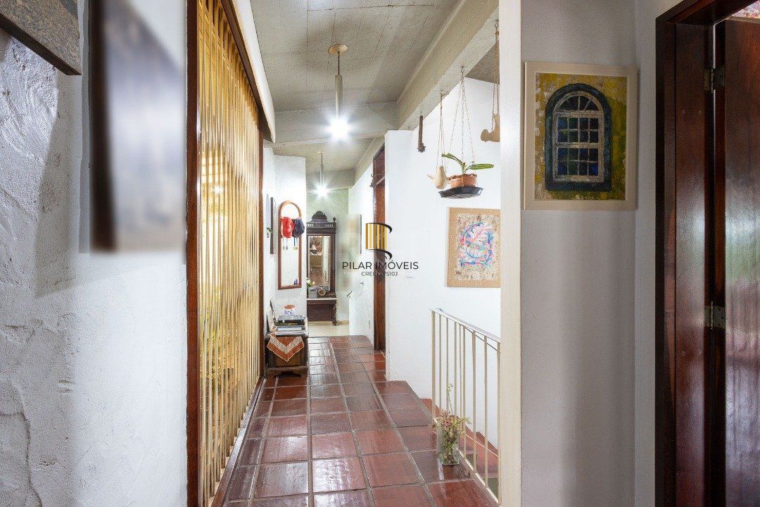 Casa para Venda - 600m², 3 dormitórios, sendo 1 suites, 8 vagas - Vila Assunção