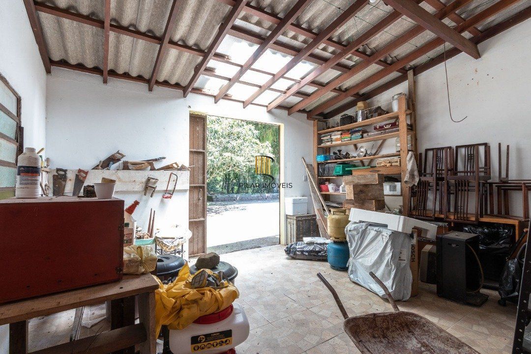 Casa comercial ou residencial, 04 dormitórios no bairro Belem Novo