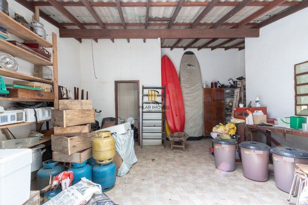 Casa comercial ou residencial, 04 dormitórios no bairro Belem Novo