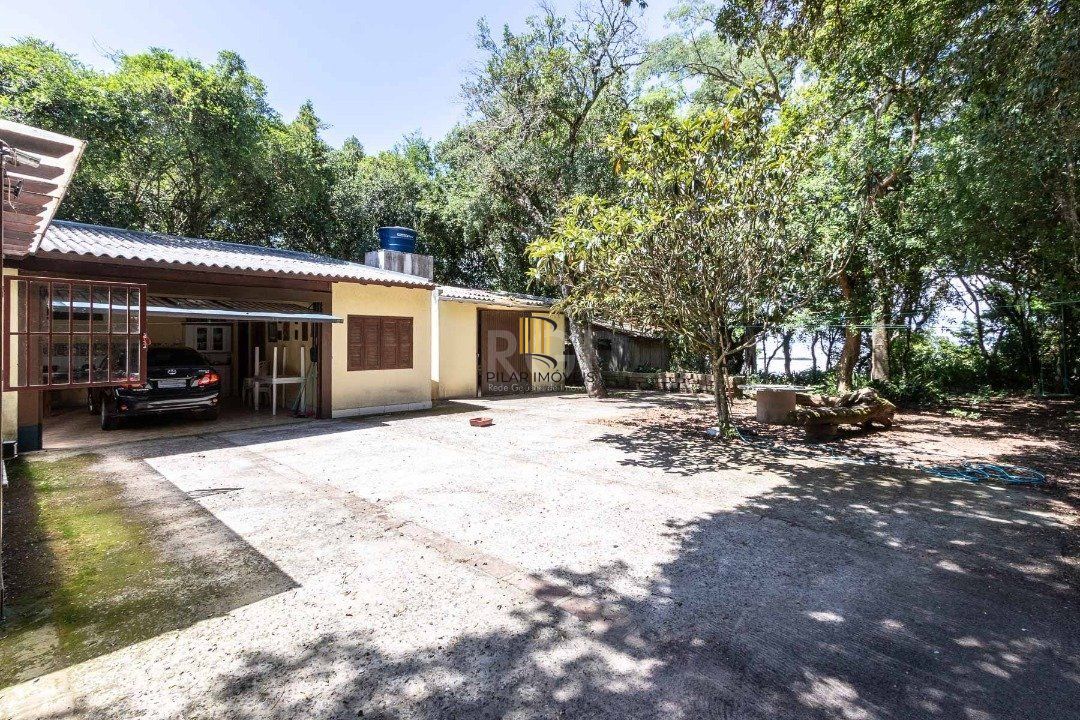 Casa comercial ou residencial, 04 dormitórios no bairro Belem Novo