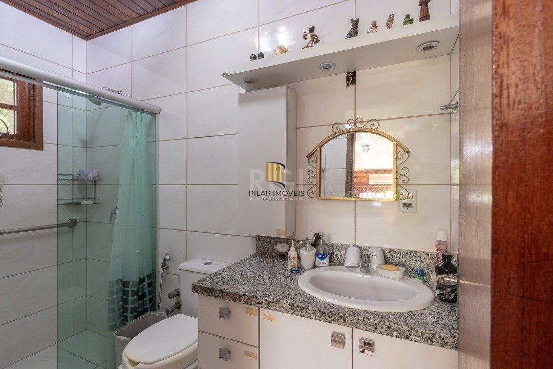 Casa comercial ou residencial, 04 dormitórios no bairro Belem Novo