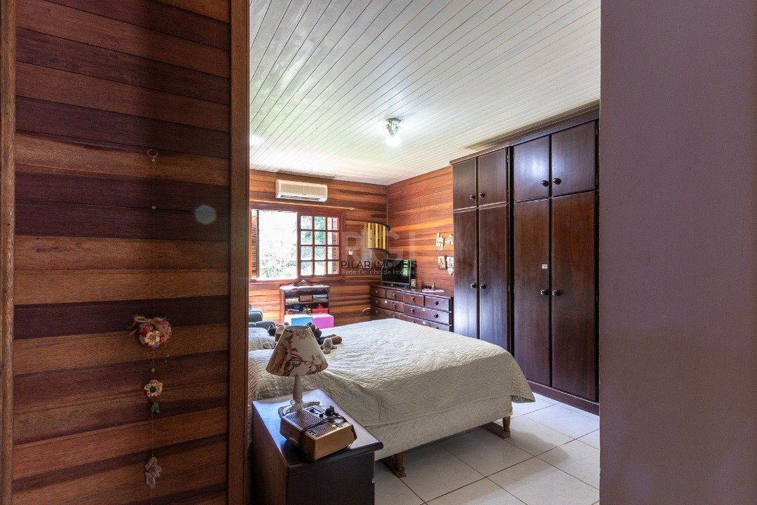 Casa comercial ou residencial, 04 dormitórios no bairro Belem Novo