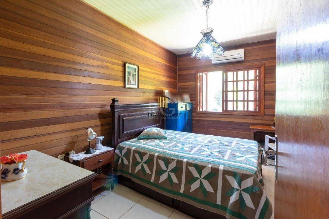 Casa comercial ou residencial, 04 dormitórios no bairro Belem Novo