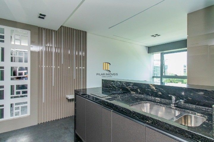 LOFT MOBILIADO PARA VENDA NO BAIRRO PRAIA DE BELAS - 41M² DE ÁREA PRIVATIVA - 01 VAGA DE ESTACIONAMENTO