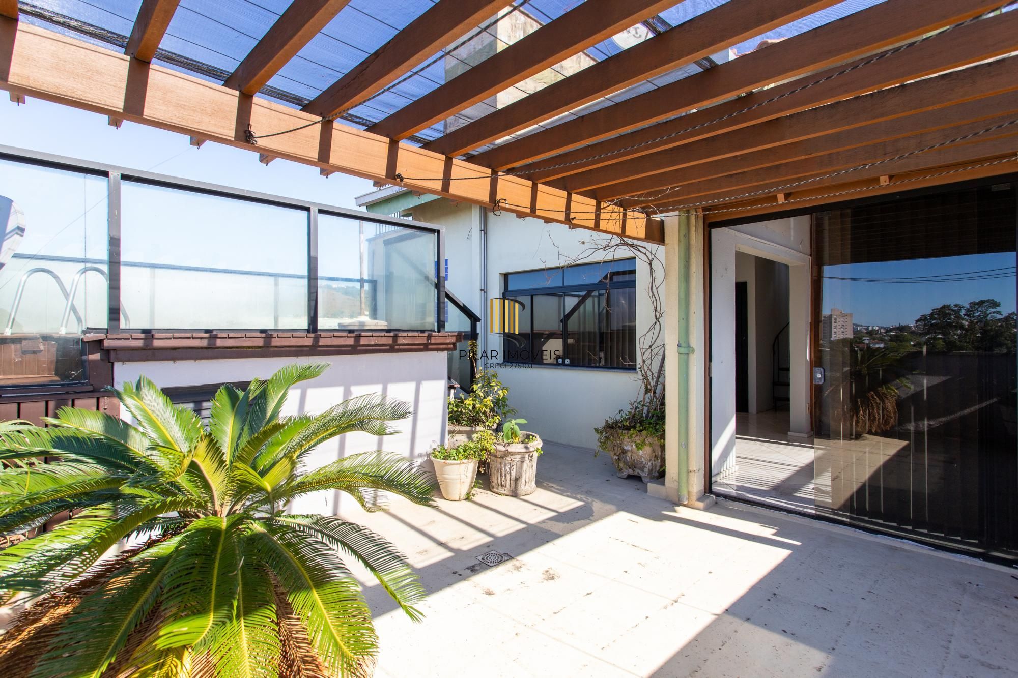 Cobertura Duplex com elevador, 4 dormitórios, 2 vagas - Teresópolis
