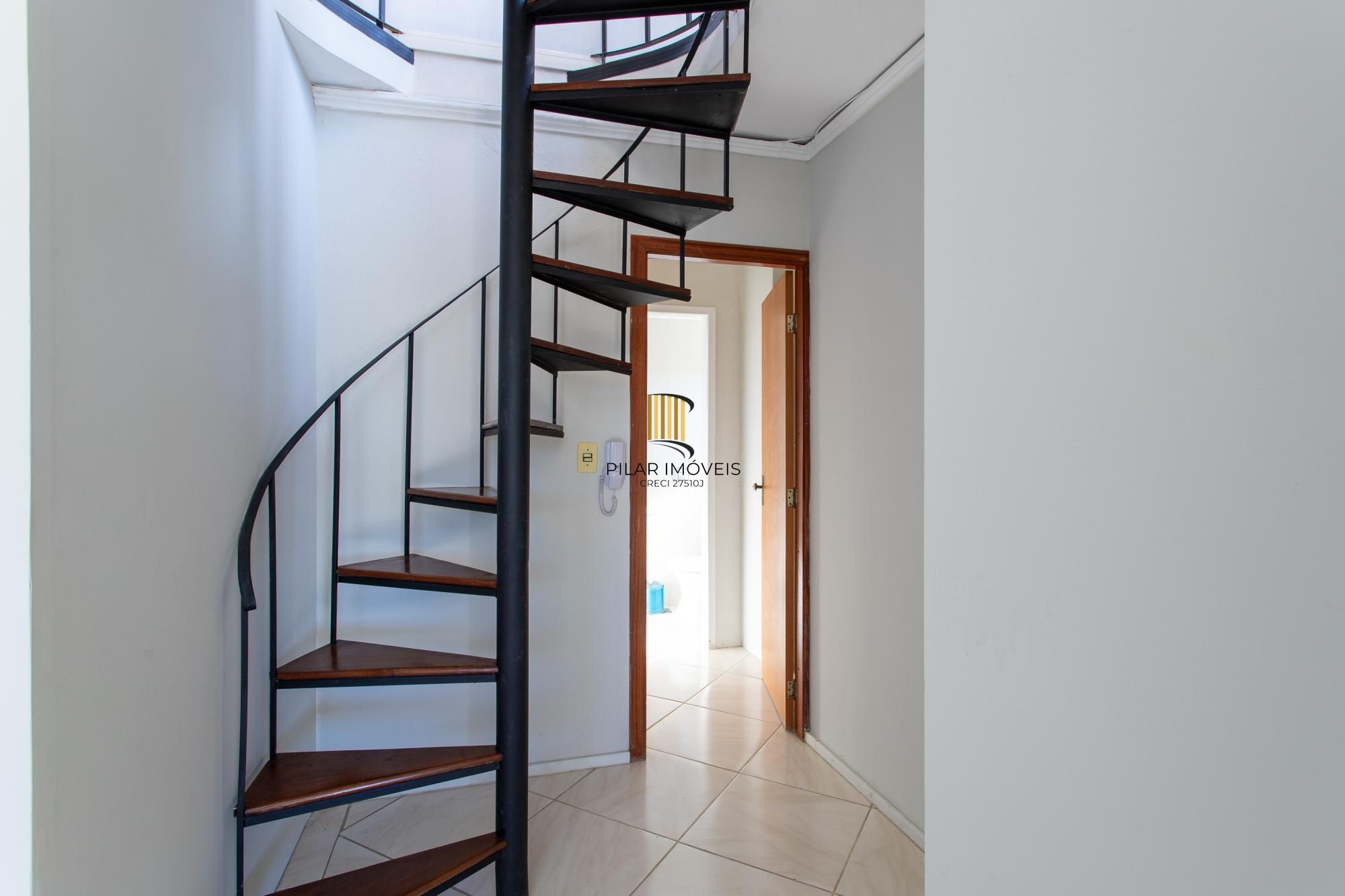 Cobertura Duplex com elevador, 4 dormitórios, 2 vagas - Teresópolis
