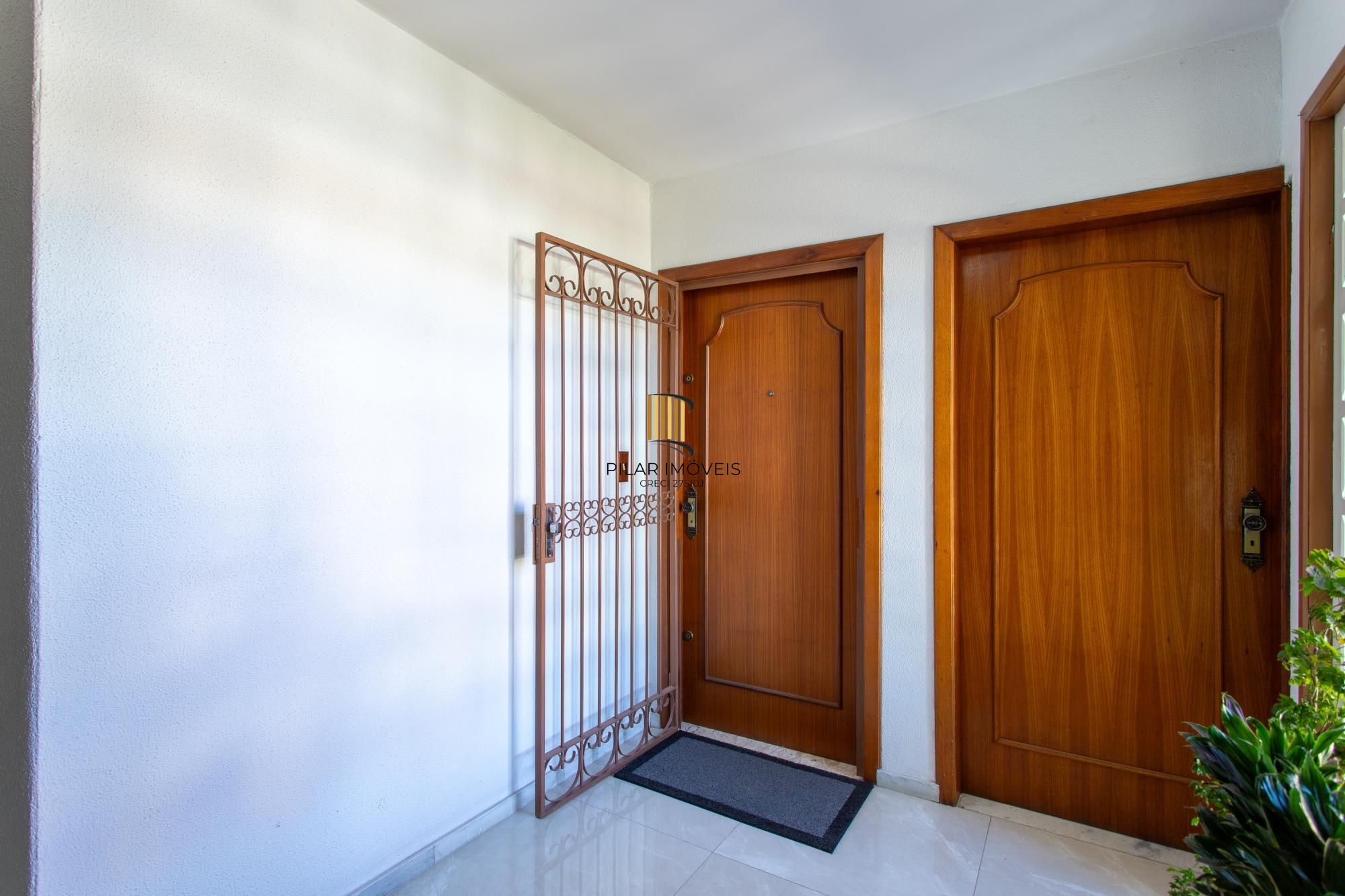 Cobertura Duplex com elevador, 4 dormitórios, 2 vagas - Teresópolis