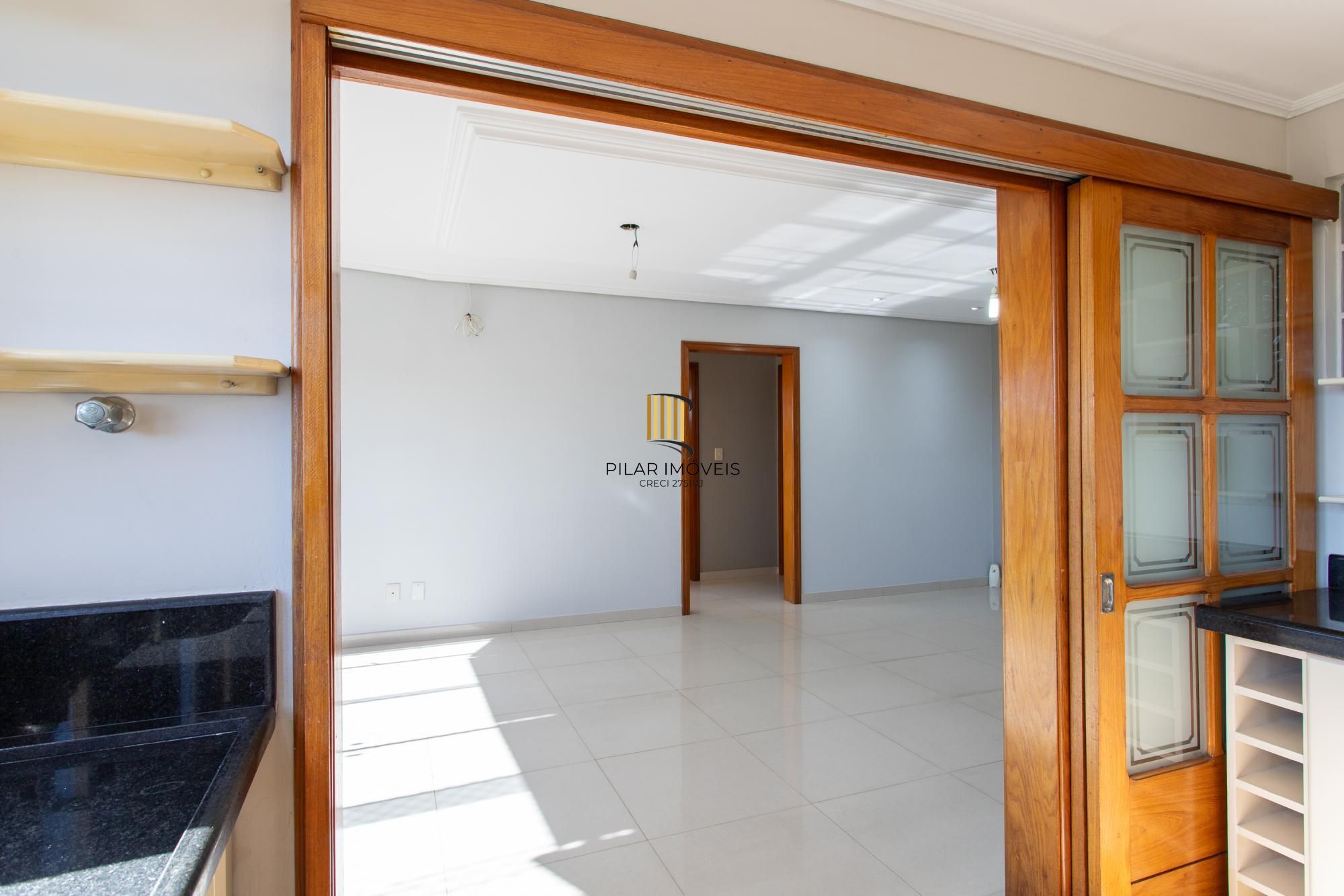 Cobertura Duplex com elevador, 4 dormitórios, 2 vagas - Teresópolis