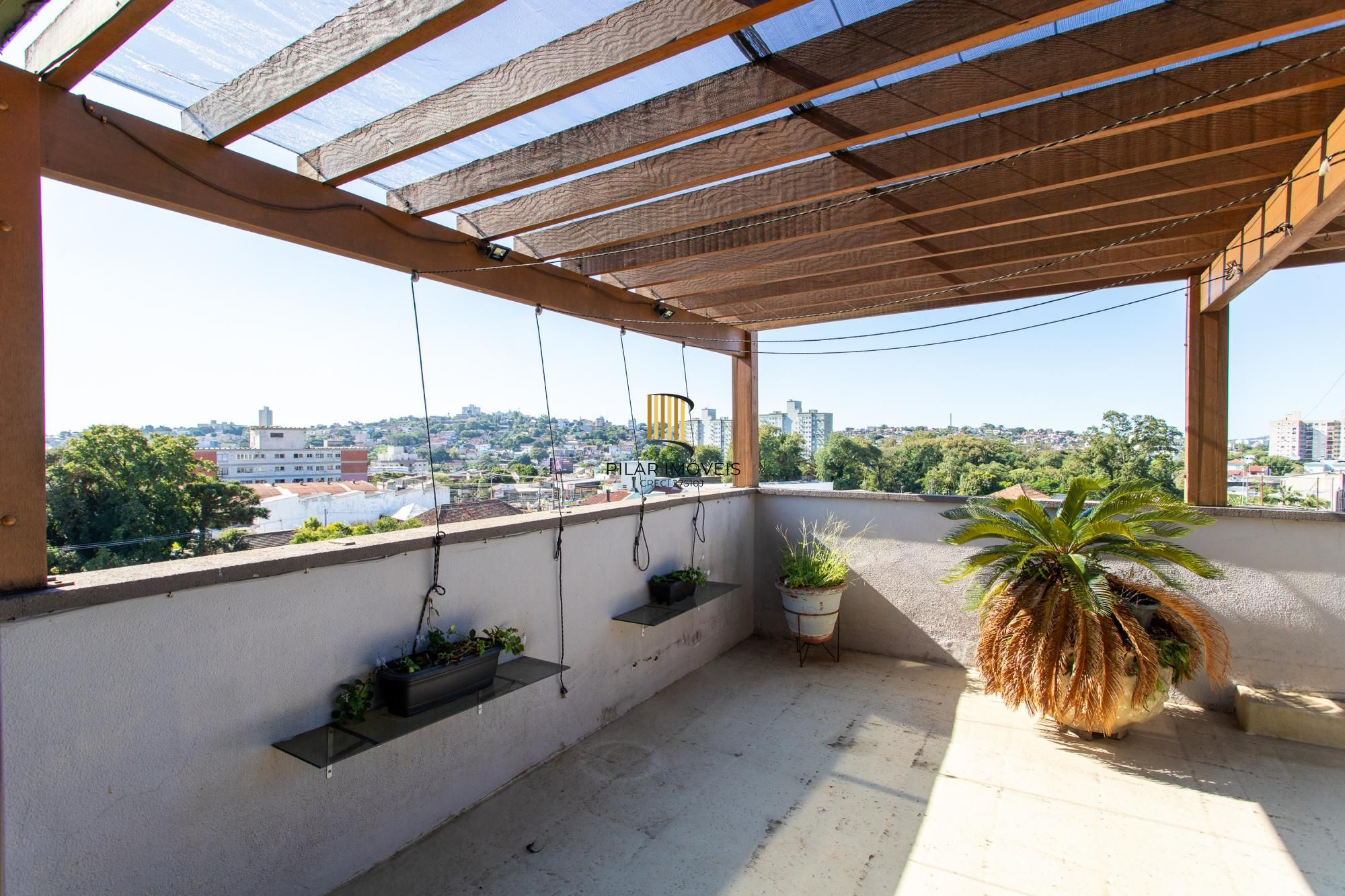 Cobertura Duplex com elevador, 4 dormitórios, 2 vagas - Teresópolis