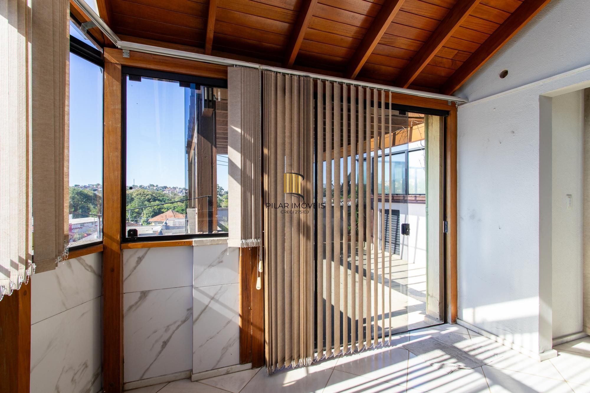 Cobertura Duplex com elevador, 4 dormitórios, 2 vagas - Teresópolis