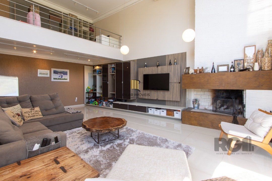 Casa 3 dormitórios no bairro Nonoai