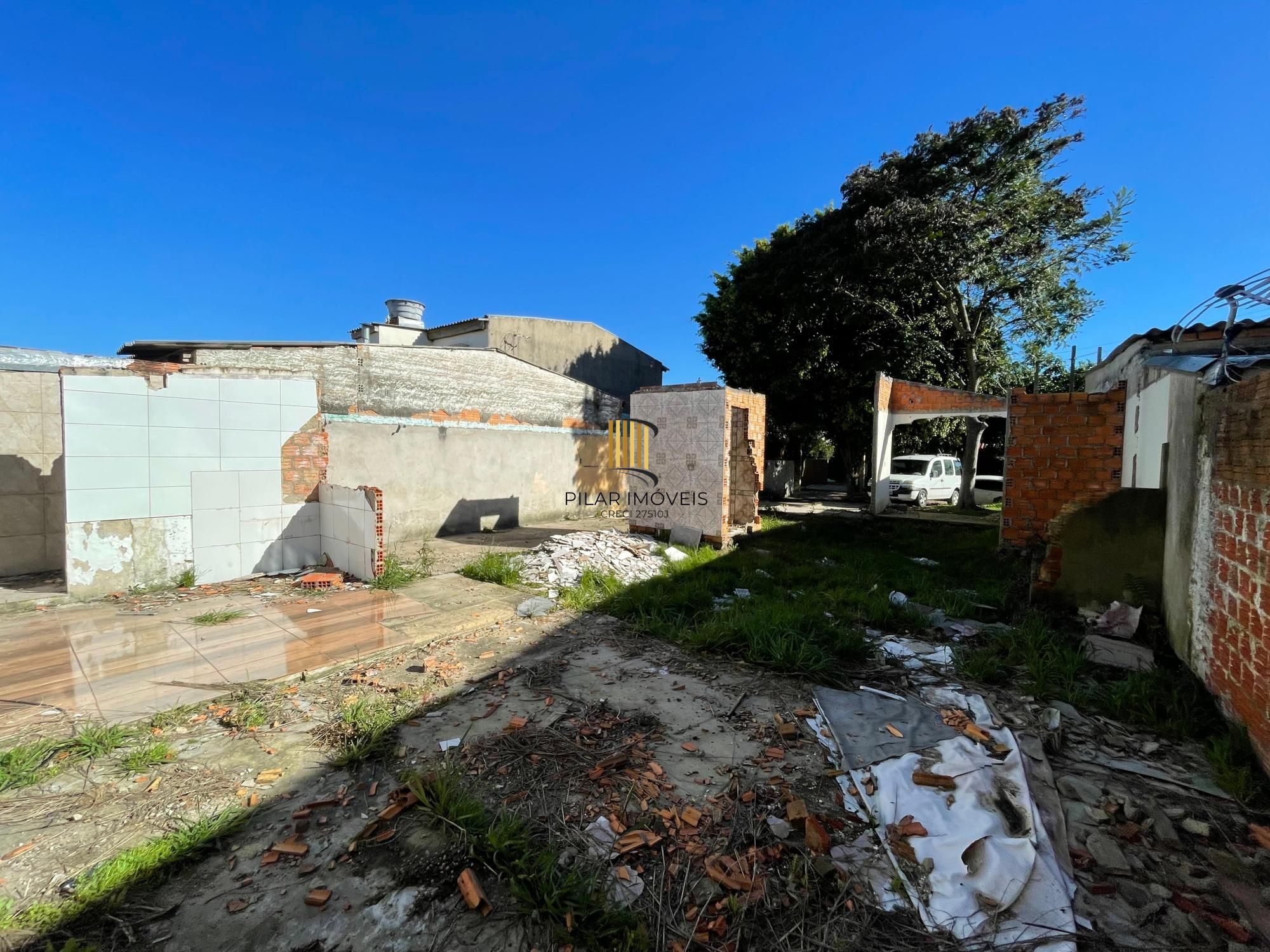 Terreno plano, com 125m² de área total (dimensão 5x25m), localizado no Moradas da Hípica