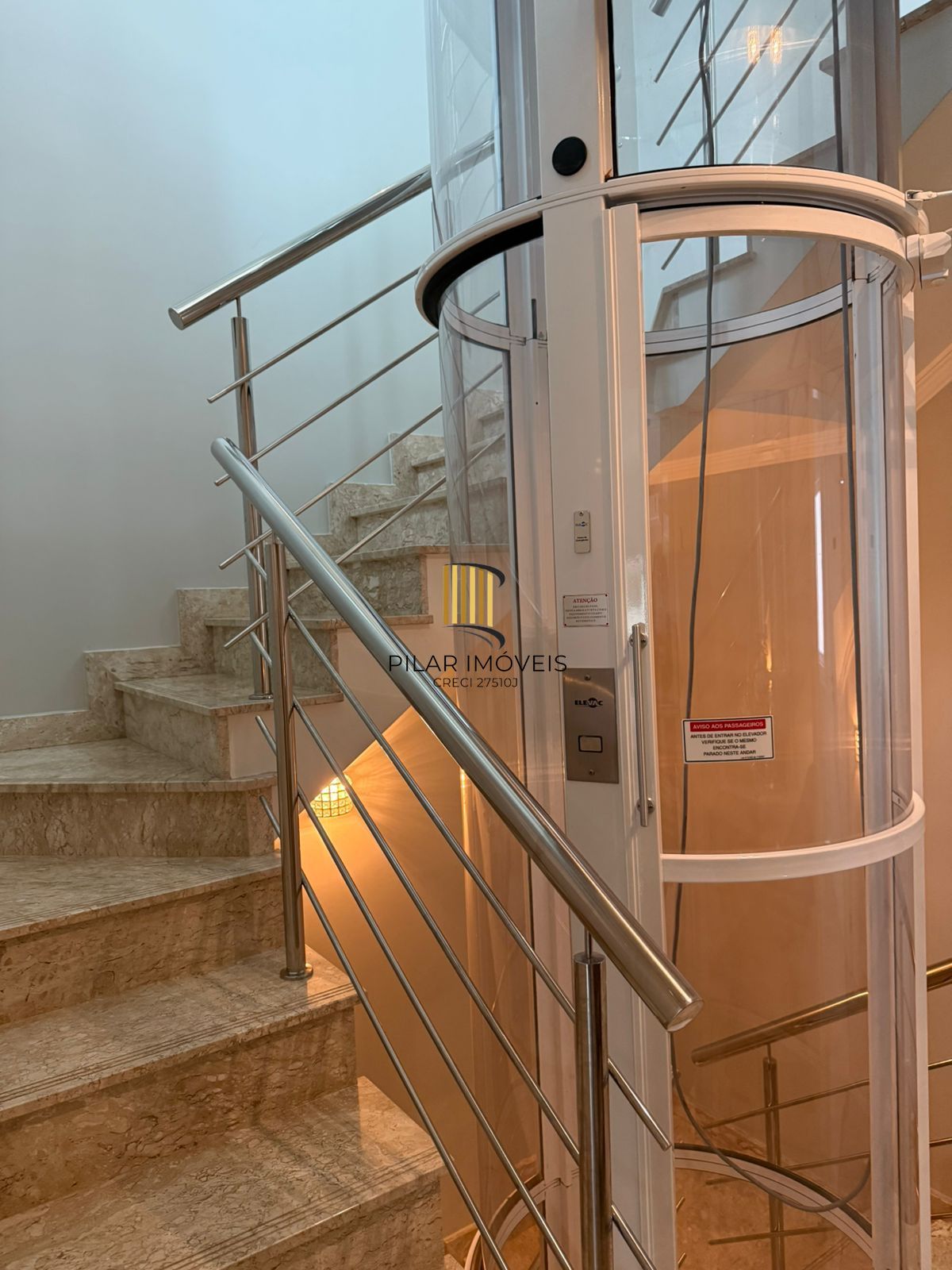 Casa no Lagos de Nova Ipanema com Elevador