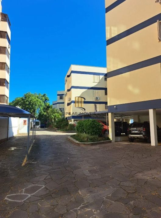 Apartamento semi mobiliado 3 dormitórios (1 suíte) - 2 vagas - 97m²