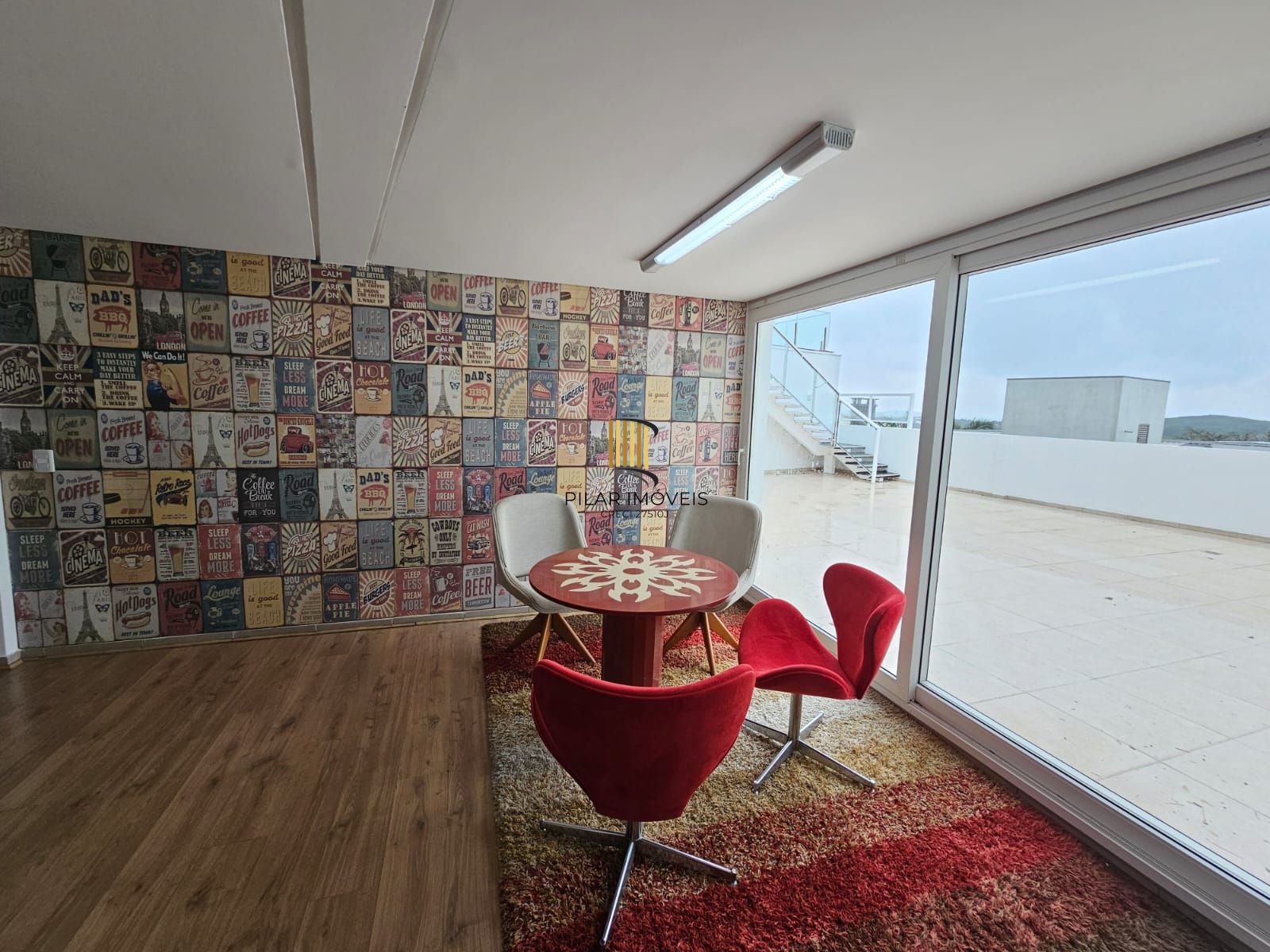 Casa mobiliada e decorada em Condomínio fechado