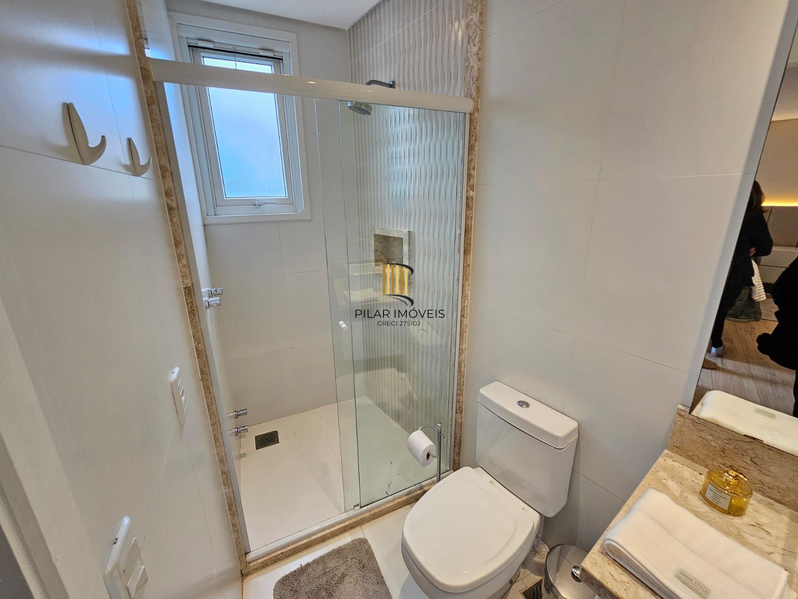 Casa mobiliada e decorada em Condomínio fechado