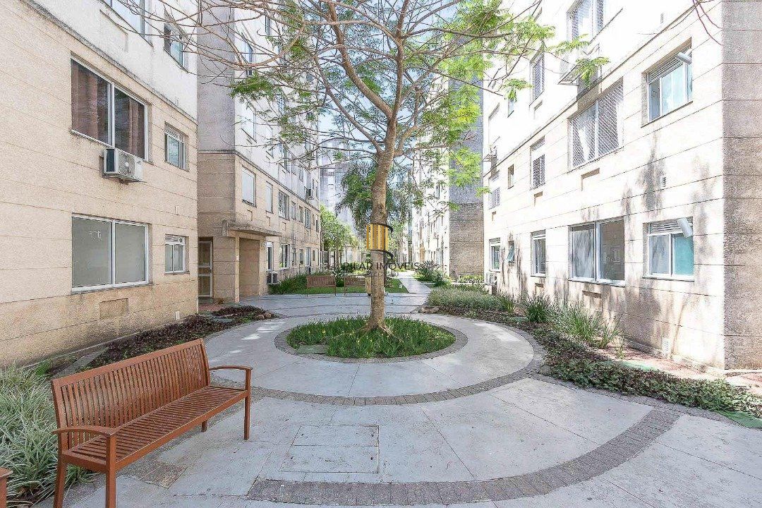 Apartamento com 03 dormitórios com infraestrutura completa semi mobiliado