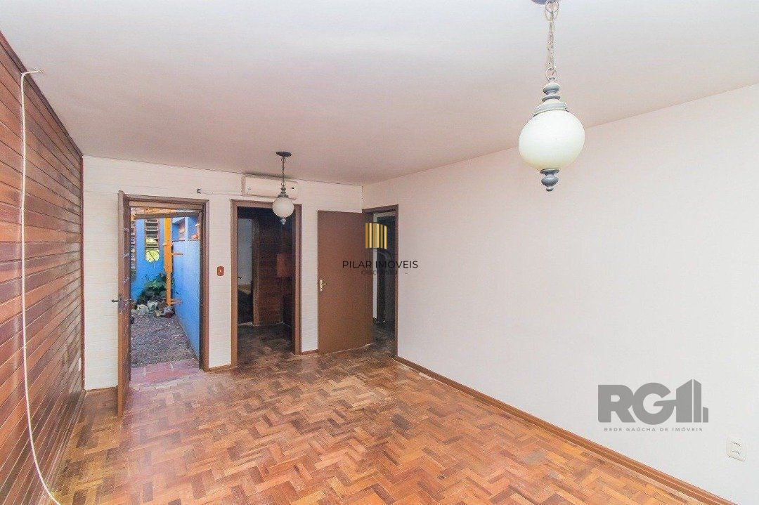 Casa, 200m², 3 dormitórios, bairro Cristal