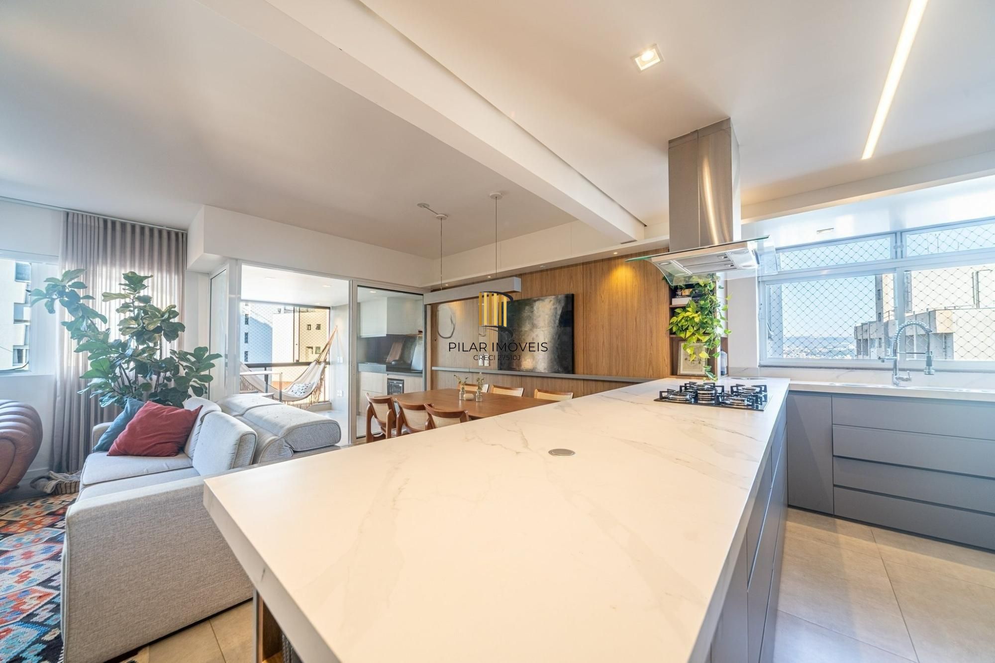 Apartamento Alto Padrão com Vista Definitiva em Bairro Nobre de Porto Alegre