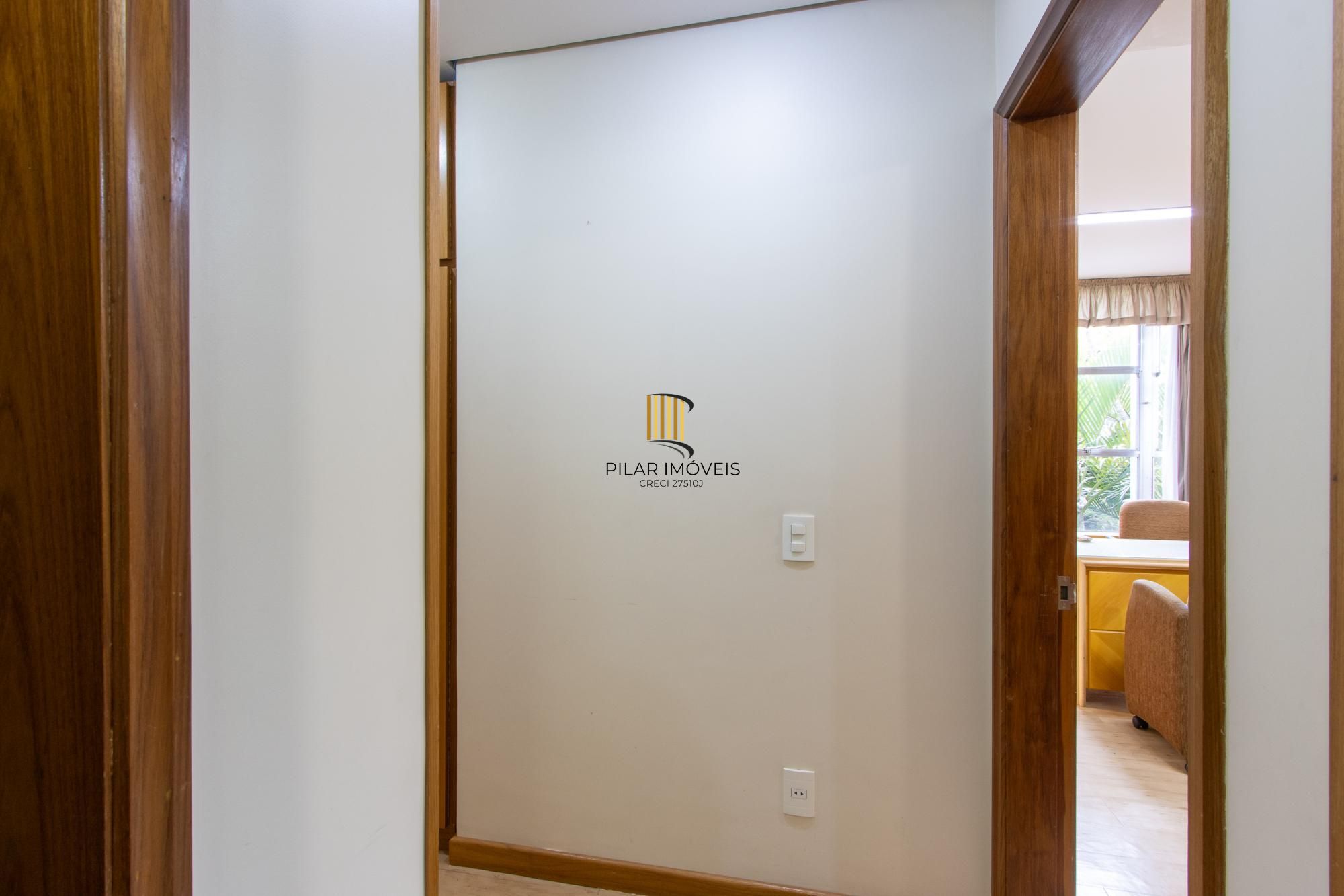 Conjunto comercial na Moinhos de Vento.