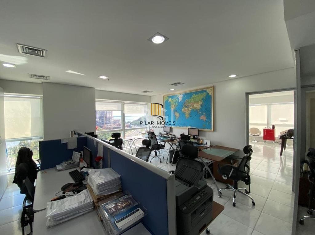 Salas Comerciais no nono andar , Imóvel MOBILIADO com 82,82 m2