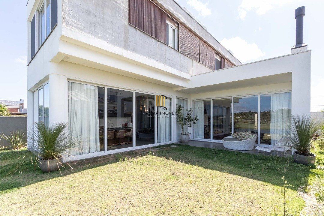 Casa condomínio | Terraville | Mobiliada | Fundo lago | 4 suites |