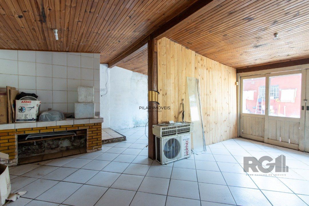 Casa 2 dormitórios no bairro Camaquã
