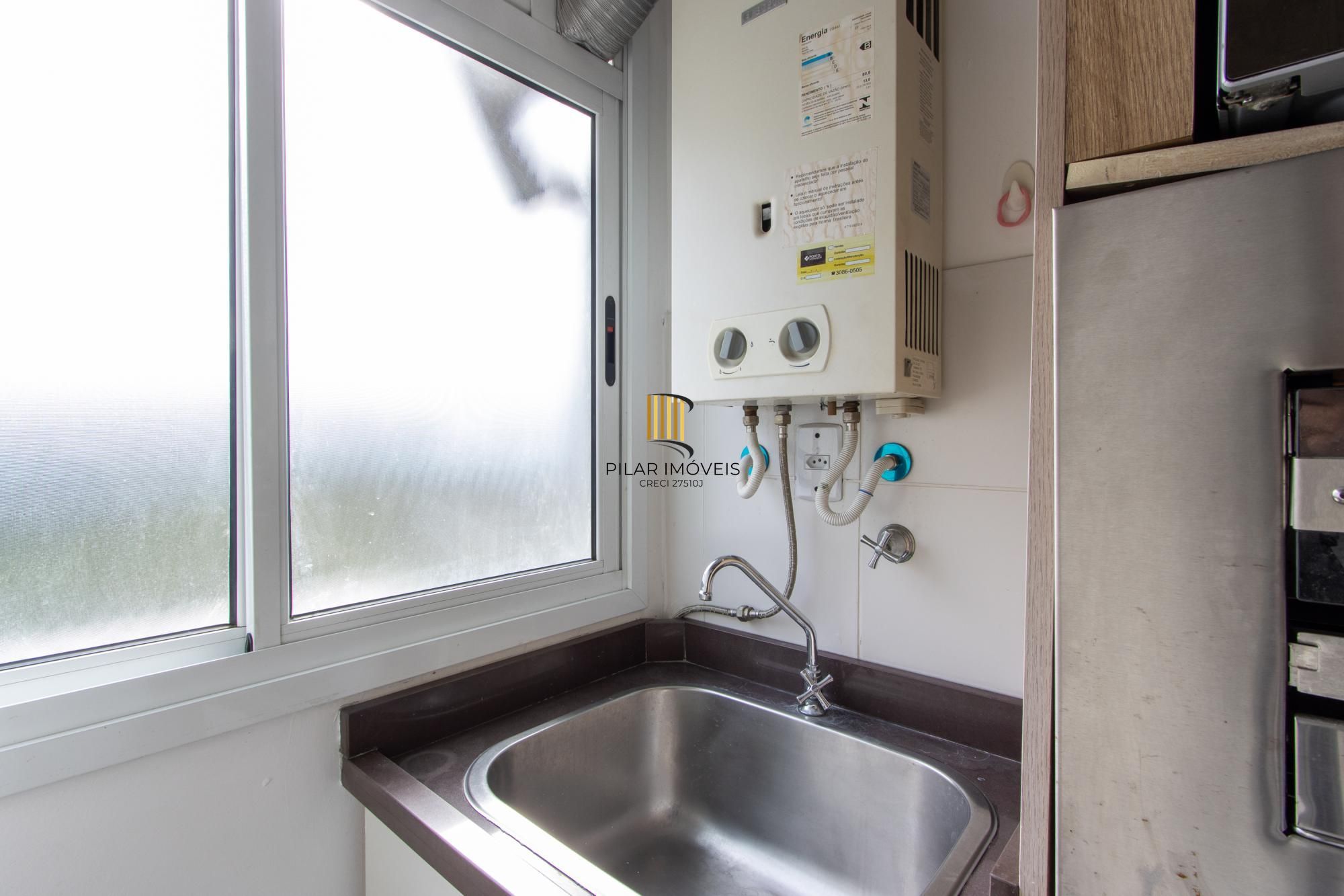 Apartamento no Bairro Cristal de 3 dormitórios,1 Suíte, Semi mobiliado com 1 vaga escriturada