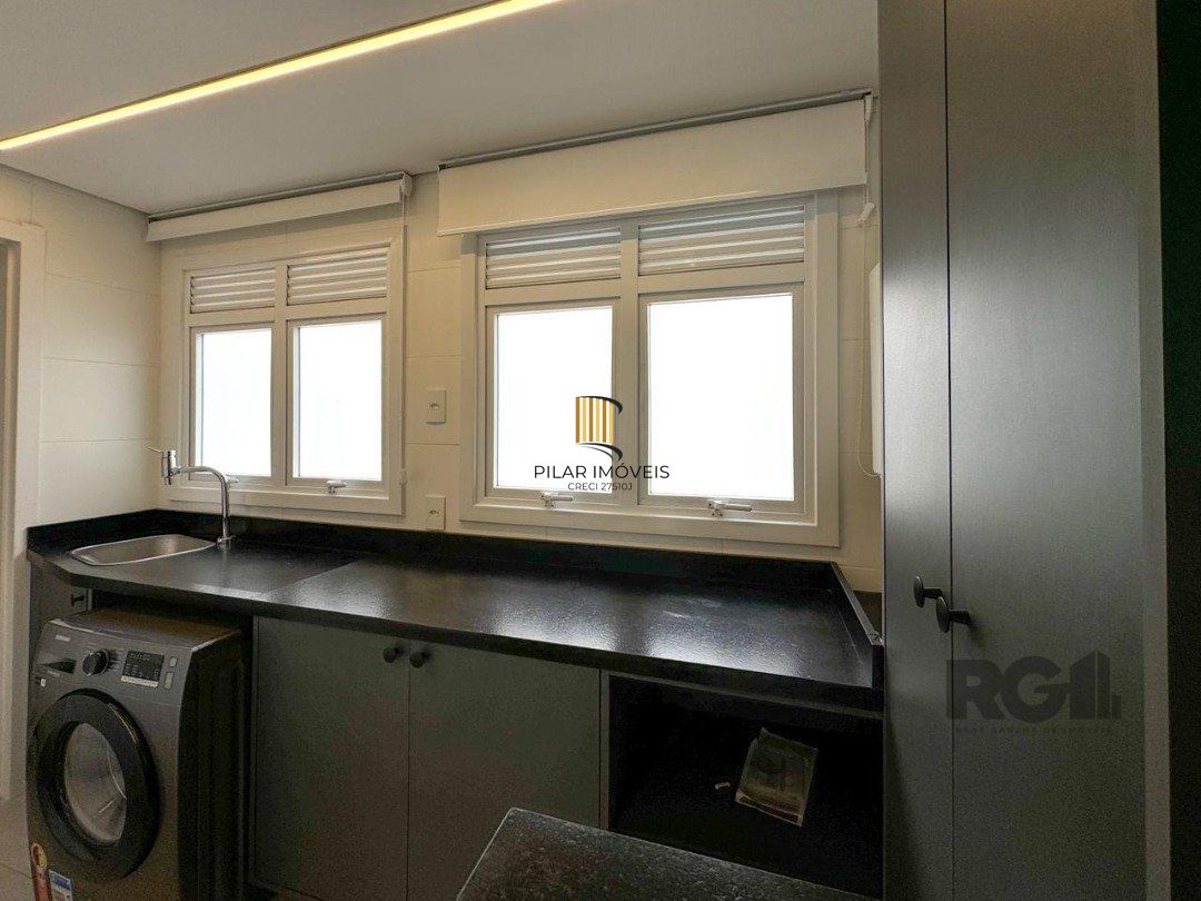 Apartamento para Venda - 138.33m², 3 dormitórios, sendo 1 suites, 3 vagas - Centro