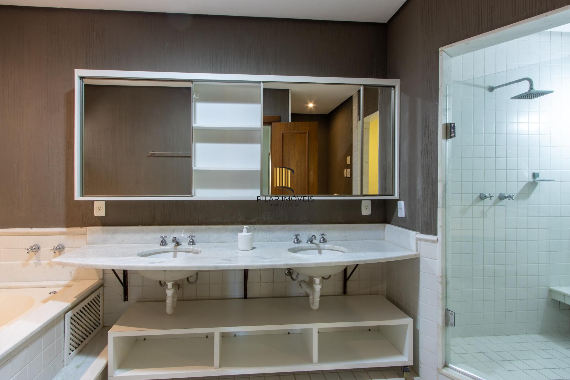 Casa Condominio para Venda - 596m², 4 dormitórios, sendo 4 suites, 5 vagas - Terra Ville