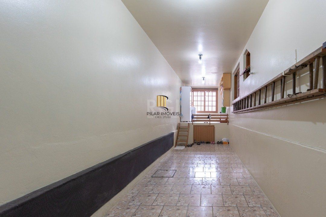 Casa para Venda - 192.18m², 3 dormitórios, sendo 1 suites, 2 vagas - Cristal
