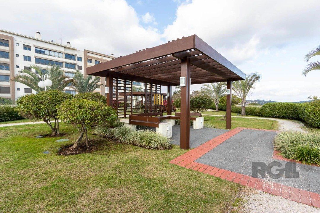 Apartamento em Porto Alegre, no bairro Cavalhada, com 3 dormitório(s), e 3 banheiros, à venda.