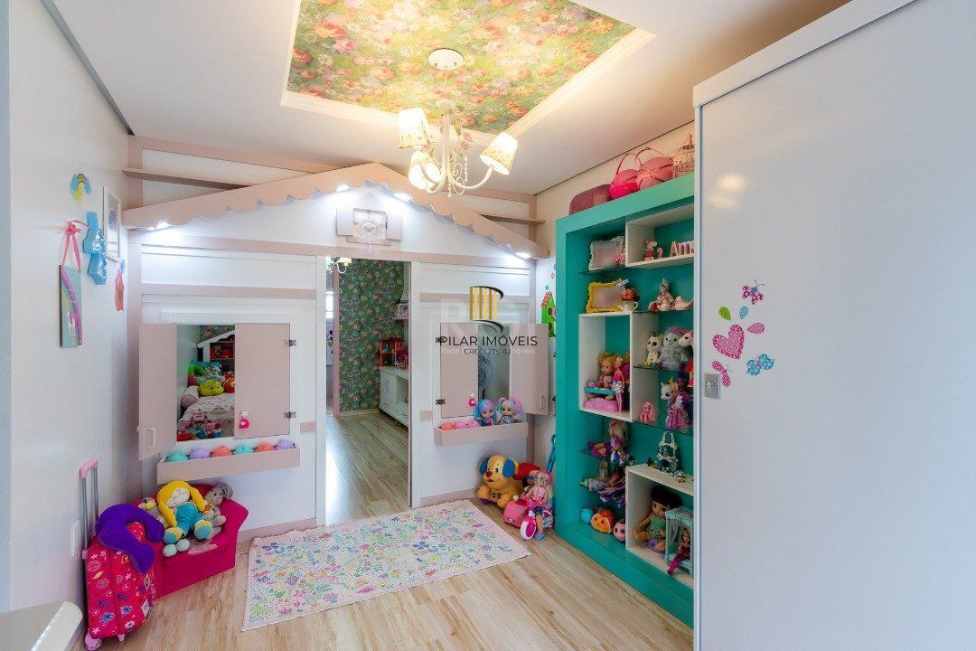 Casa para Venda - 342m², 3 dormitórios, sendo 2 suites, 2 vagas - Espírito Santo