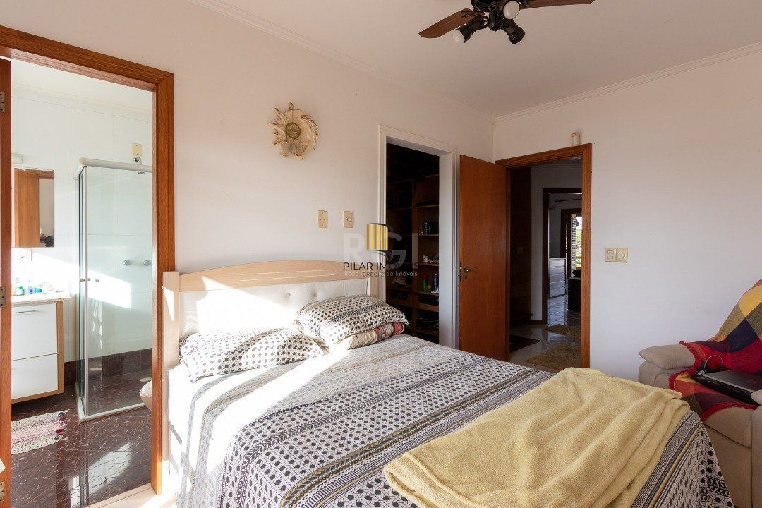 Casa para Venda - 195.96m², 3 dormitórios, sendo 1 suites, 2 vagas - Espirito Santo