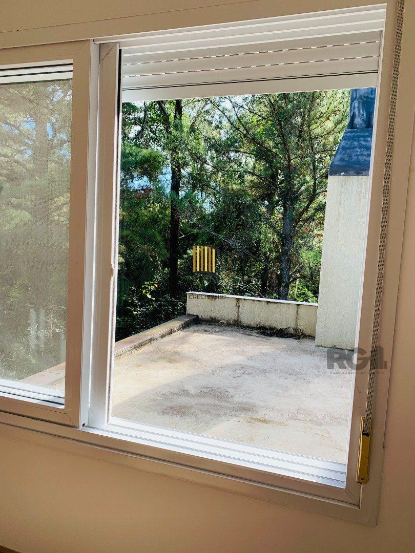 Casa de Condomínio 3 dormitórios no bairro Lomba do Pinheiro