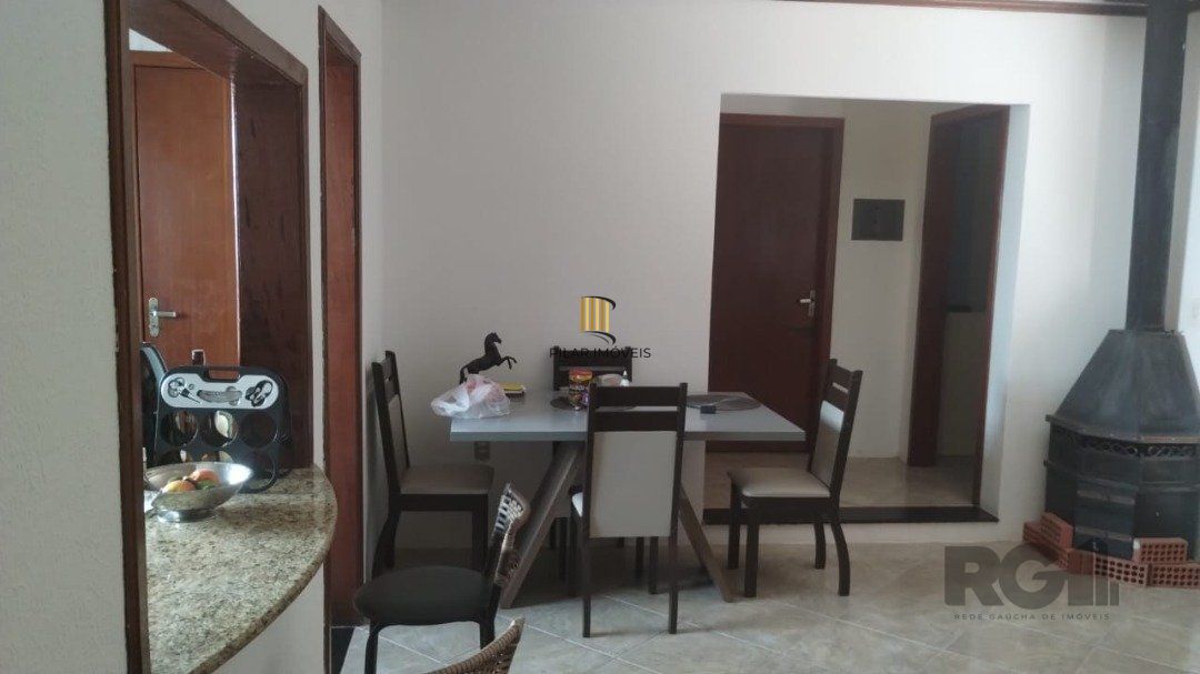 Casa para Venda - 250m², 2 dormitórios, 4 vagas - Lageado