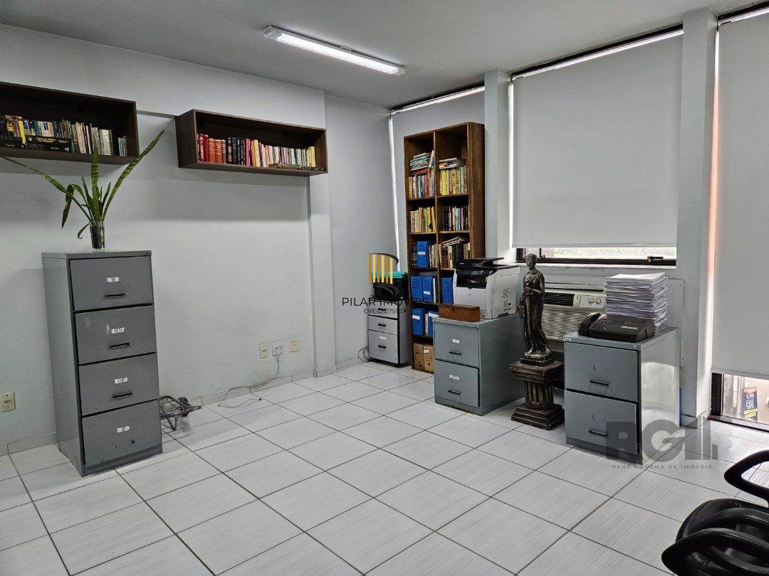 Sala Comercial com 03 Ambientes, Sala, cozinha e banheiro