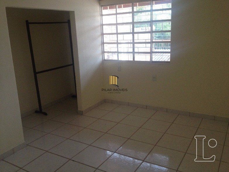Casa para Venda - 480m², 3 dormitórios, 4 vagas - Camaquã
