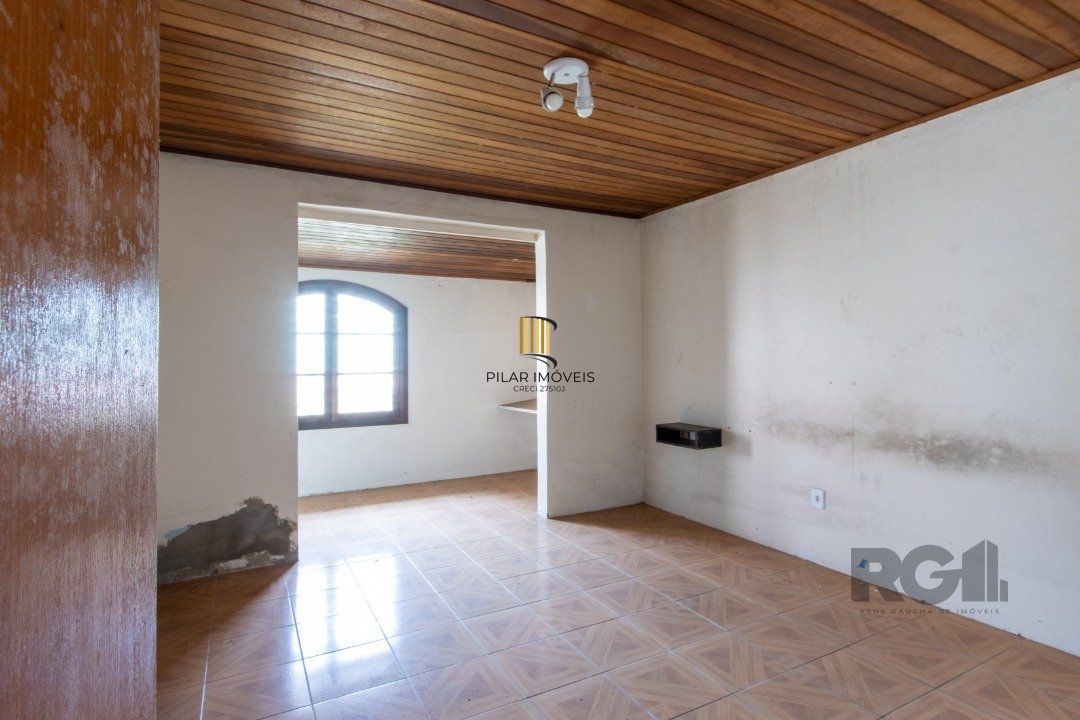 Casa 6 dormitórios no bairro Tristeza