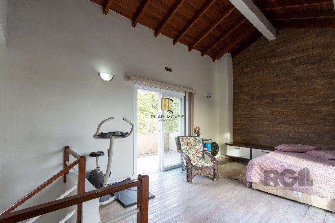 Casa à Venda no Guarujá - Porto Alegre