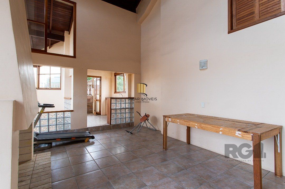 Prédio Comercial no bairro Pedra Redonda