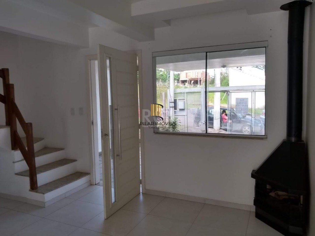 Casa linda com vista para o Rio com 3 pavimentos  com duas suíte