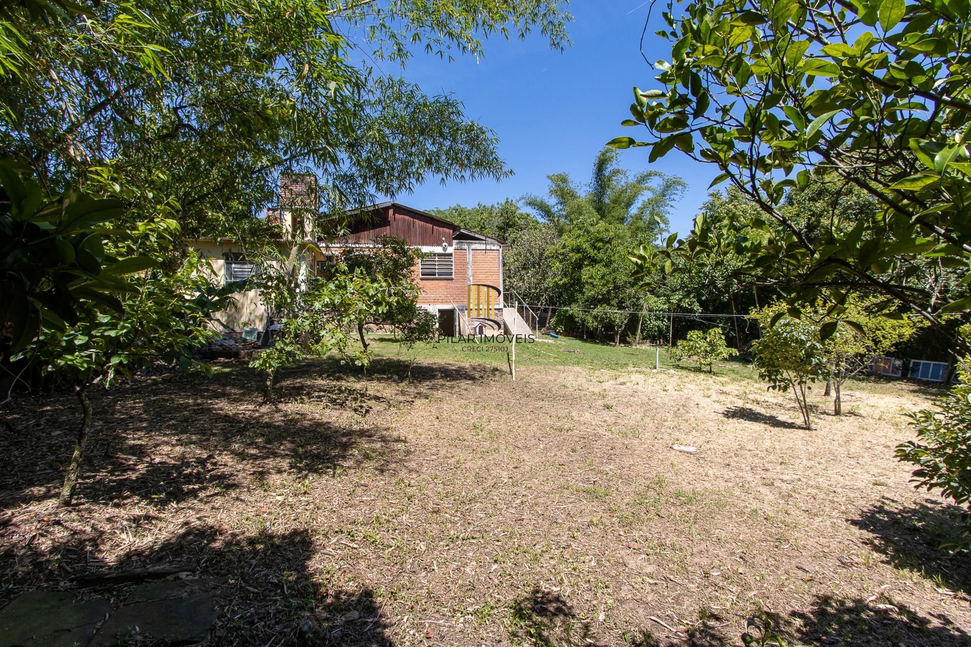 Casa 3 dormitórios no bairro Pitinga