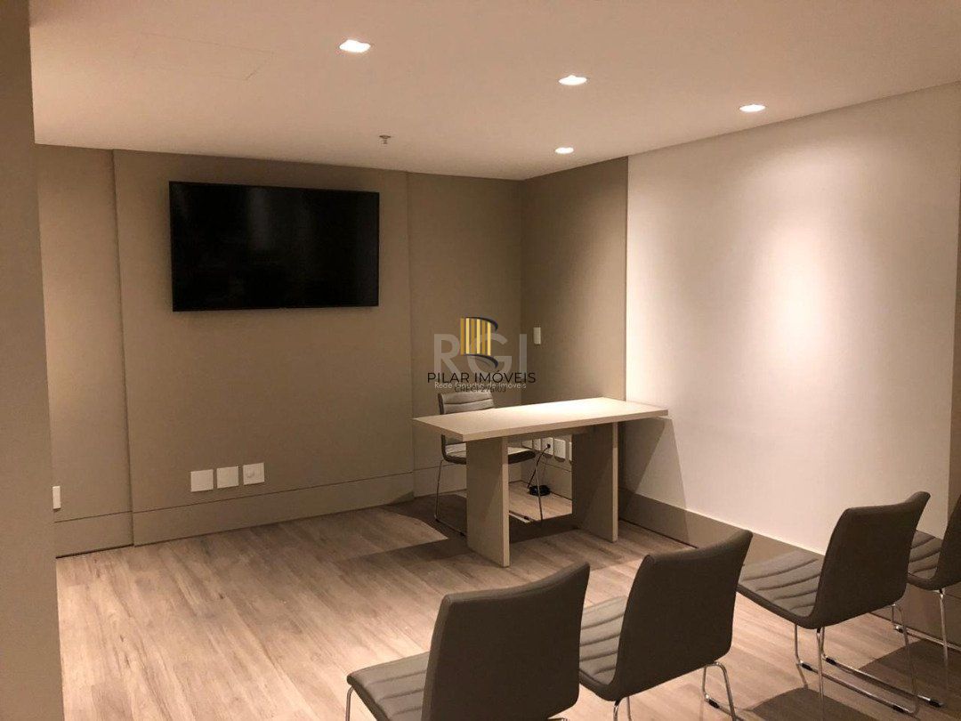 Conjunto/Sala para Venda - 118.74m², 0 dormitórios, São João