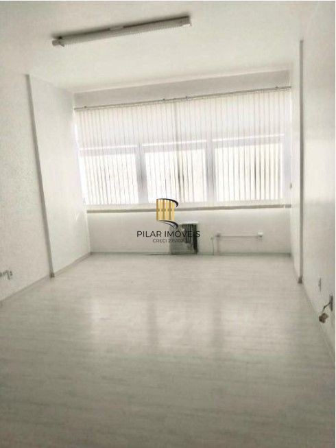 Sala desocupada c/vista p/ o Guaíba - bairro Centro