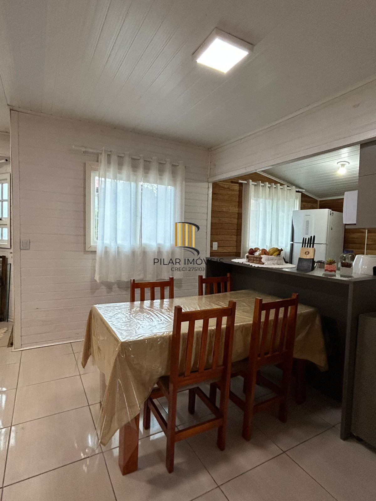 Casa 2 dormitórios no bairro Hípica