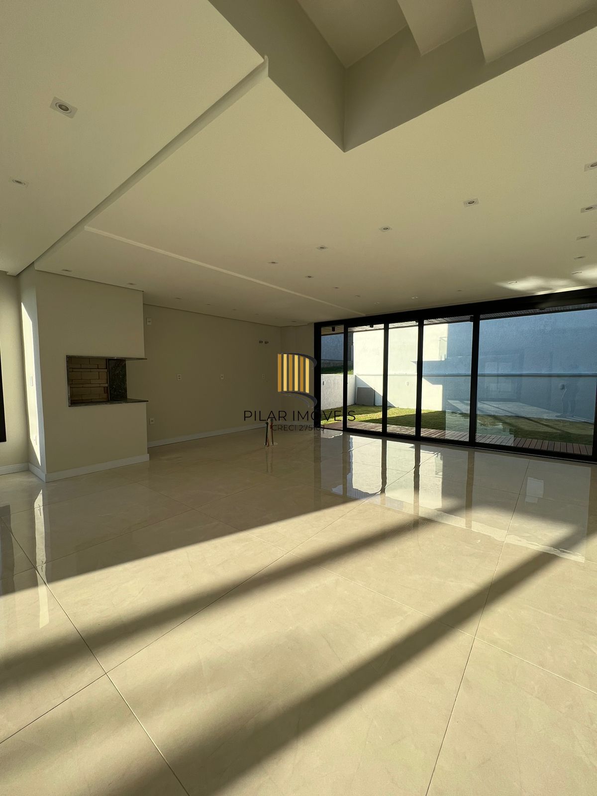 Casa de Condomínio com 3 suítes para comprar em Centro, Gravataí