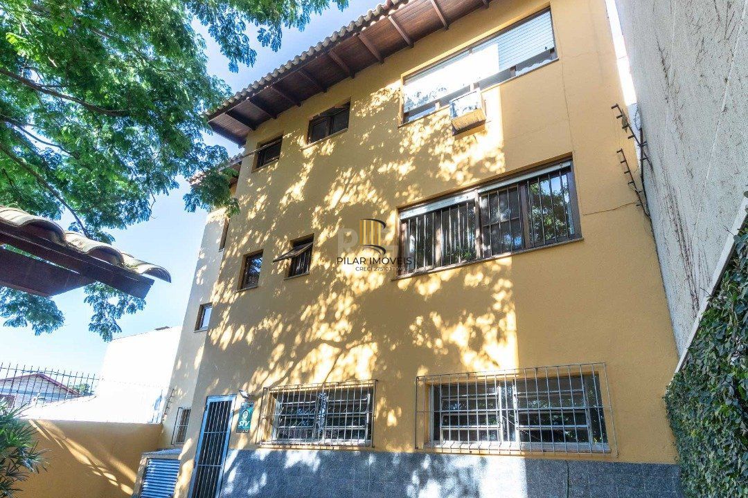 Casa para Venda - 308.25m², 3 dormitórios, sendo 1 suites, 5 vagas - Cristal